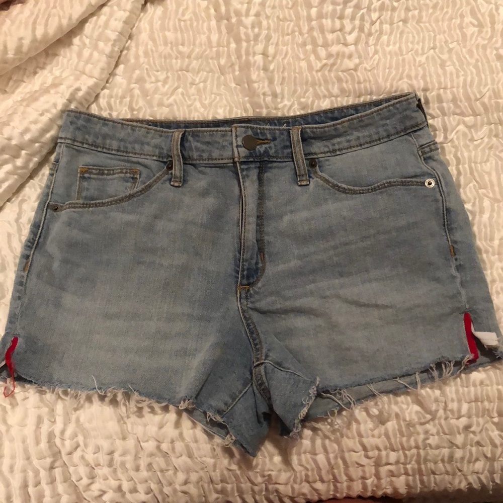 Universal Thread high wasted jean shorts